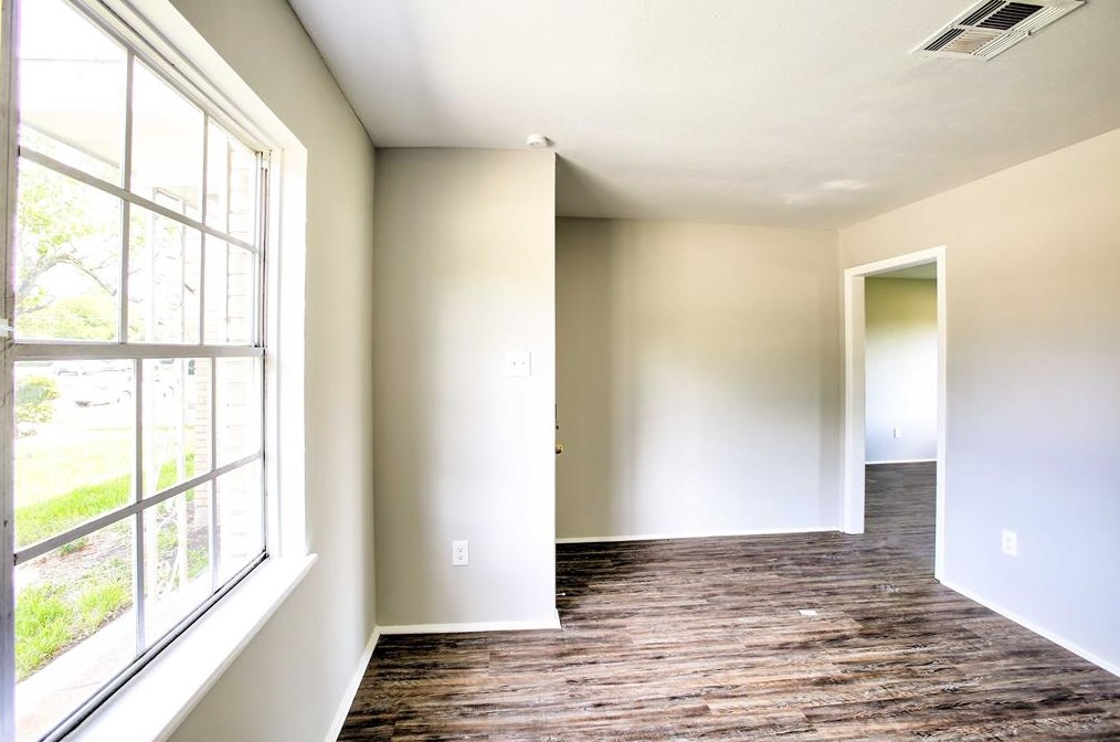 10606 Rubin St, Houston TX  77047-1128 exterior