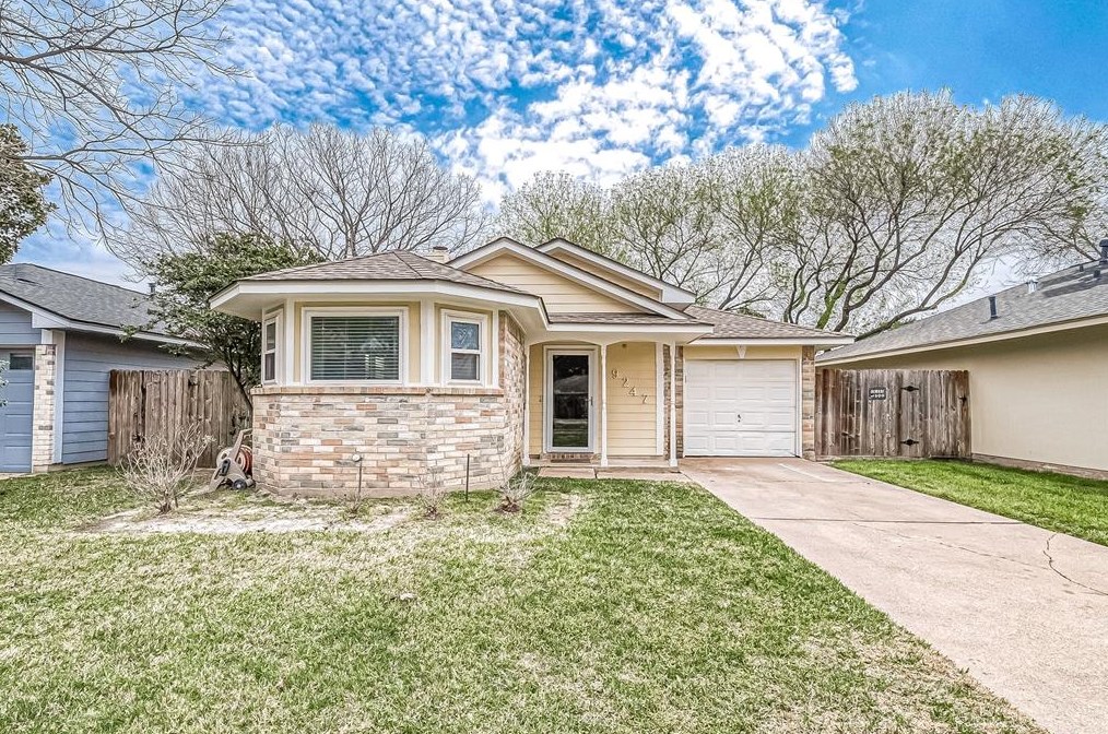 9247 Autumnsong Dr, Houston, TX 77064