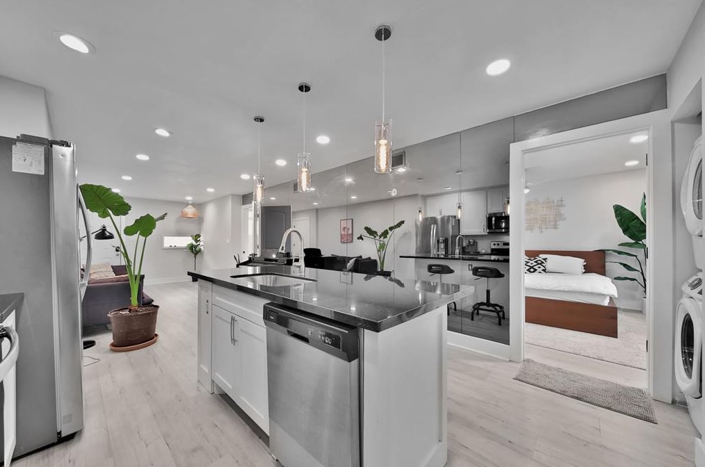 1418 Vermont St #1, Houston, TX 77006