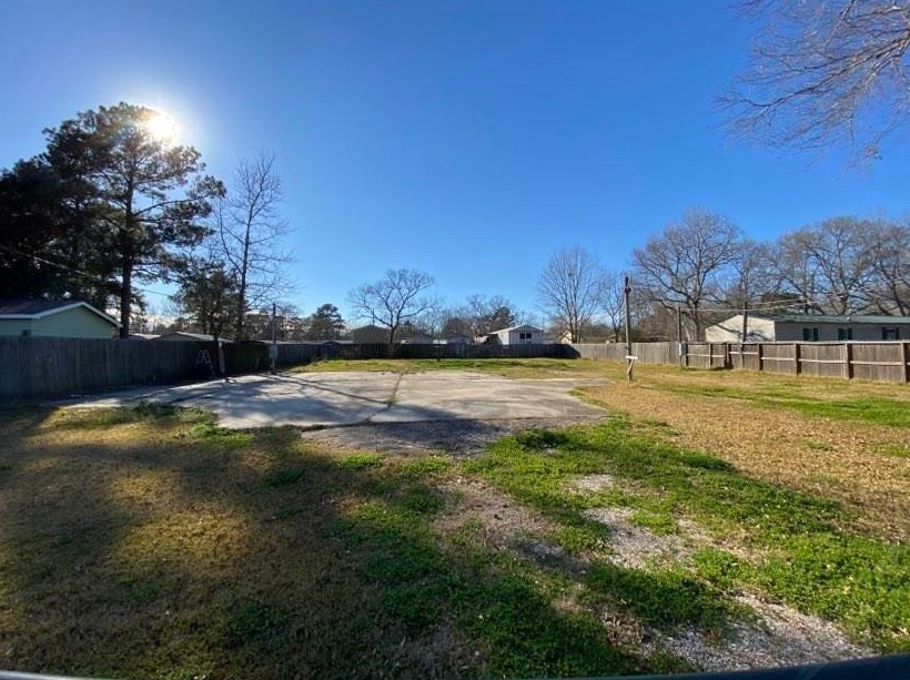 21110 Willow St, Roman Forest, TX 77357