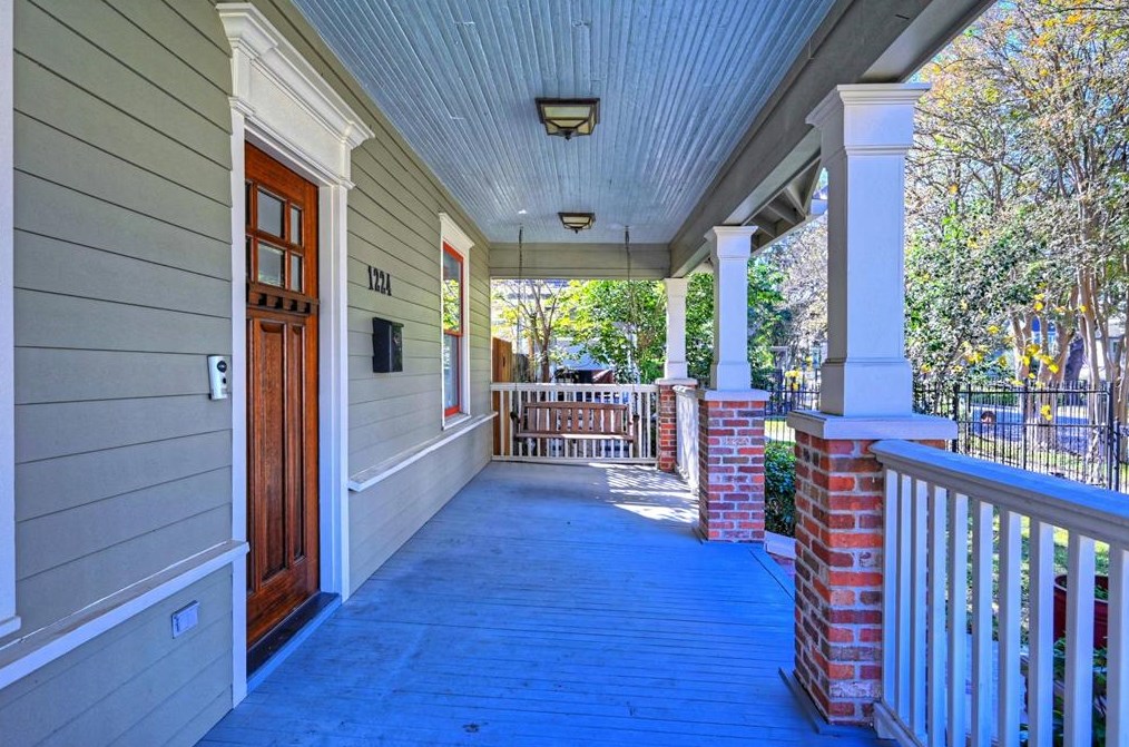 1224 Rutland St, Houston TX  77008-6833 exterior