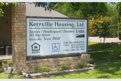 515 Roy St, Kerrville, TX 78028 - Photo 4