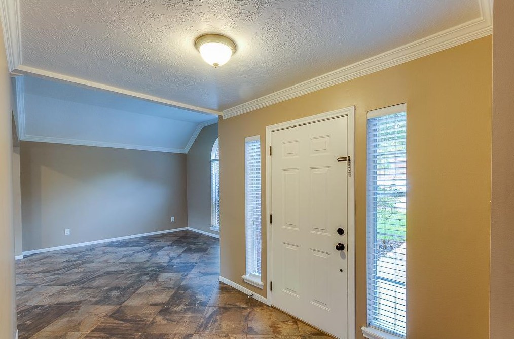 202 Meadows Ct, Sugar Land TX  77479-5130 exterior