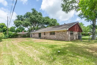 8111 Dellanera Drive, Hitchcock, TX 77563 - Photo 14