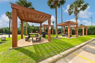 6102 Seawall Blvd, Galveston, TX 77551 - Photo 20