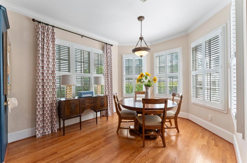 1534 Waverly, Houston TX  77007-1442 exterior