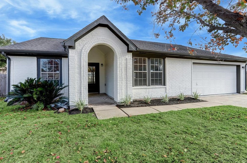 11026 Smokehollow Ct, Houston, TX 77064