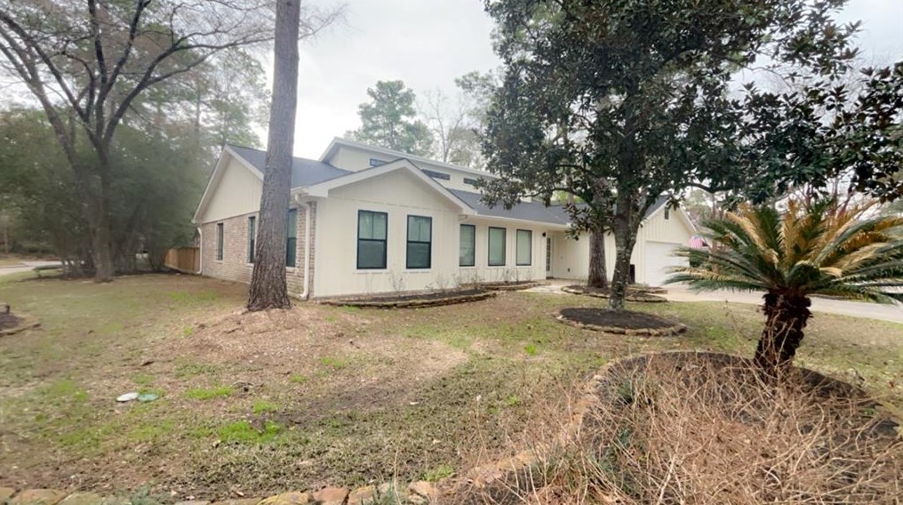 2 Bayleaf Ln, Spring TX  77380-1476 exterior