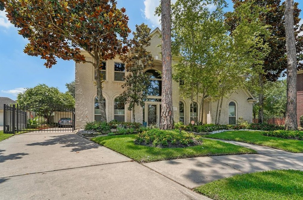 2602 Montview Dr, Pearland, TX 77584