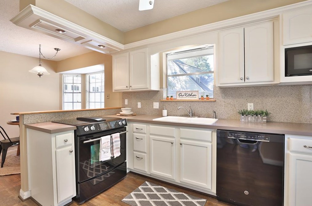 14119 Cypress Frst Dr, Houston TX  77070-4013 exterior