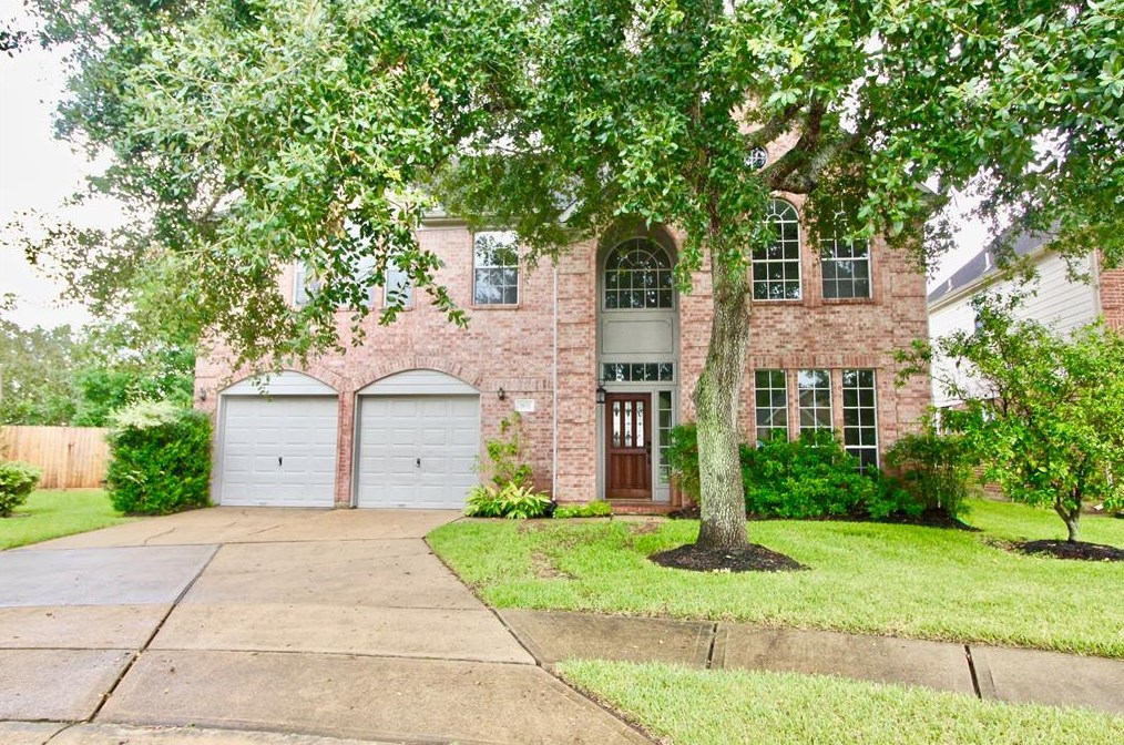 3107 E Webber Dr, Pearland, TX 77584