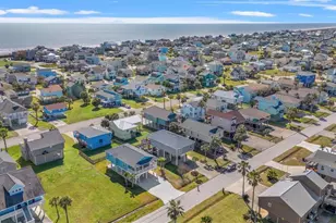 13731 Mutiny Ln, Galveston, TX 77554 - Photo 4