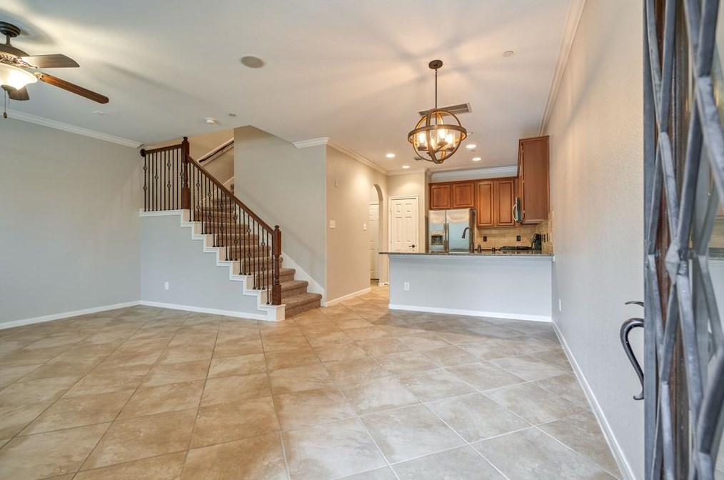11 Innerwoods Pl, Spring TX  77382-1237 exterior