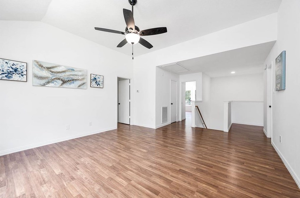 2715 Woodcreek Mdw Ln, Houston TX  77073-3149 exterior