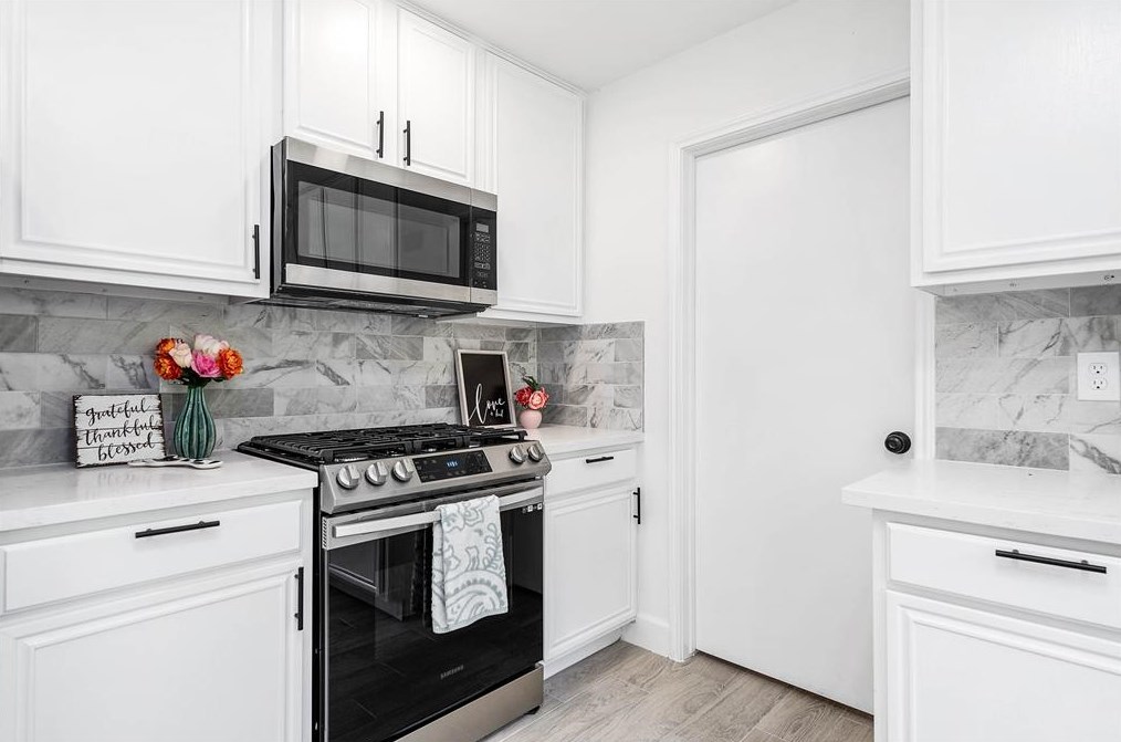 2715 Woodcreek Mdw Ln, Houston TX  77073-3149 exterior