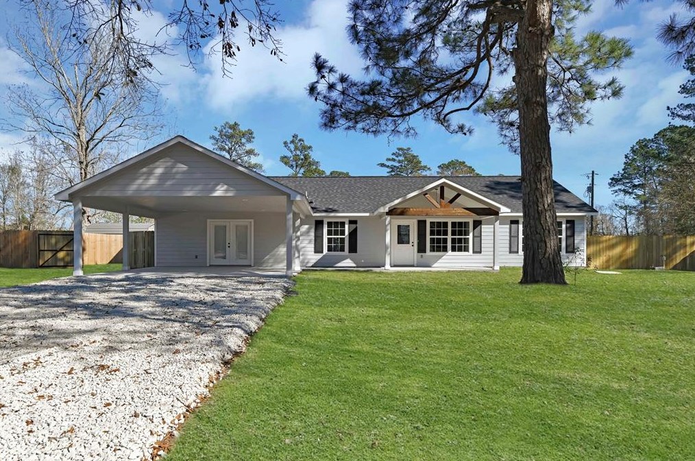 1660 Fm 2518 Rd, Cleveland, TX 77327-1070