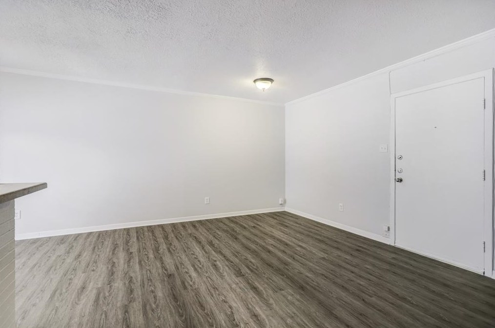 1645 W Main St #13, Houston, TX 77006