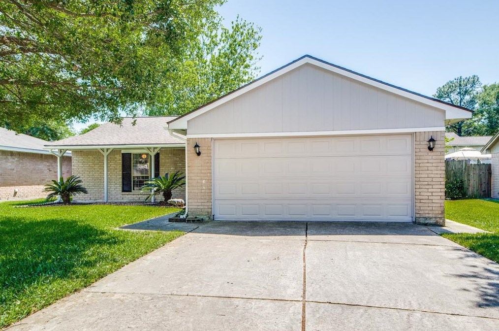 24211 Lone Elm Dr, Spring, TX 77373-6387