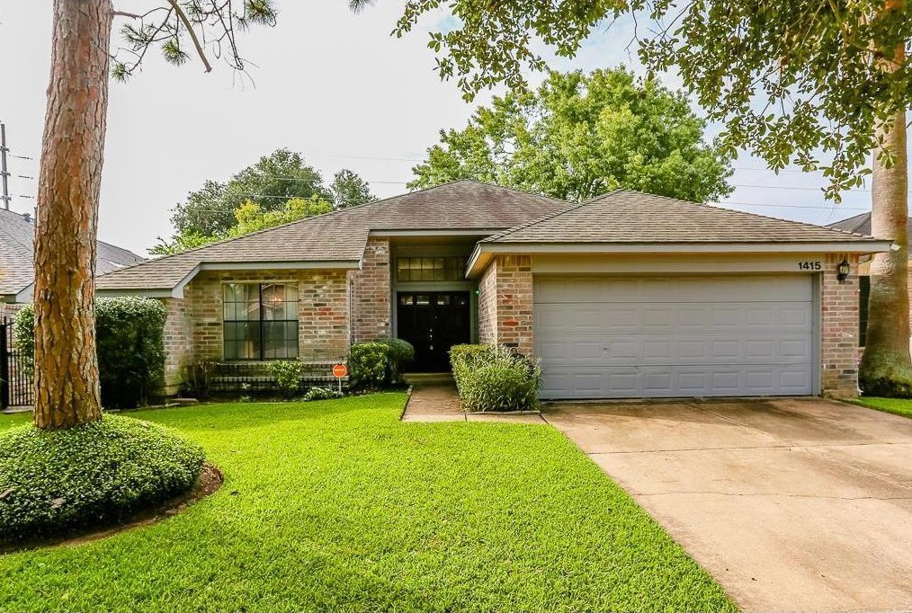 1415 Roundstone Dr, Richmond, TX 77406