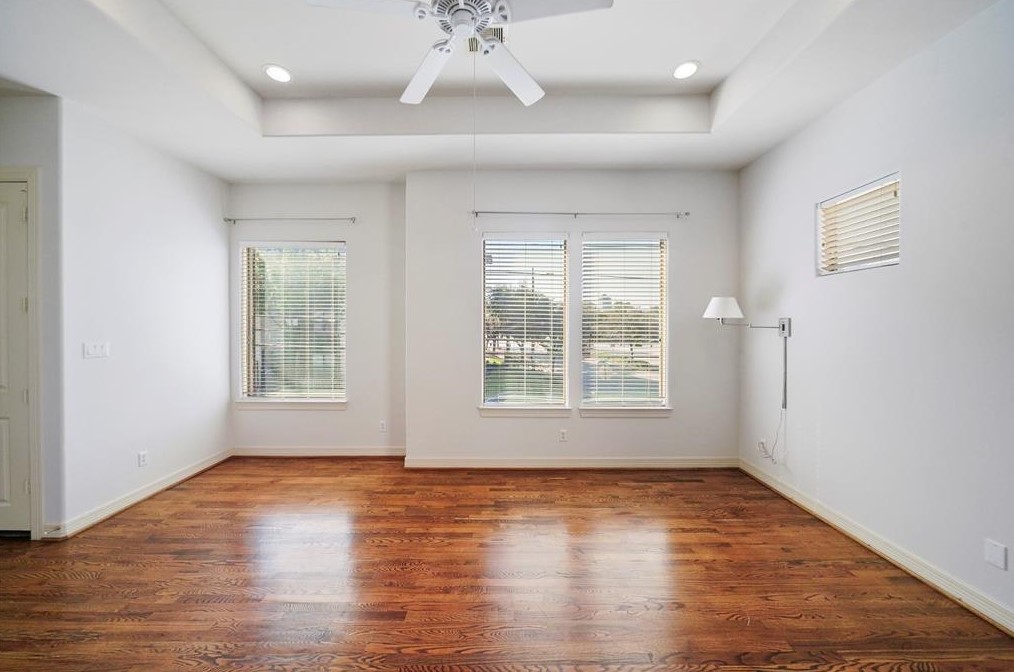 3852 Ctr St, Houston TX  77007-5842 exterior