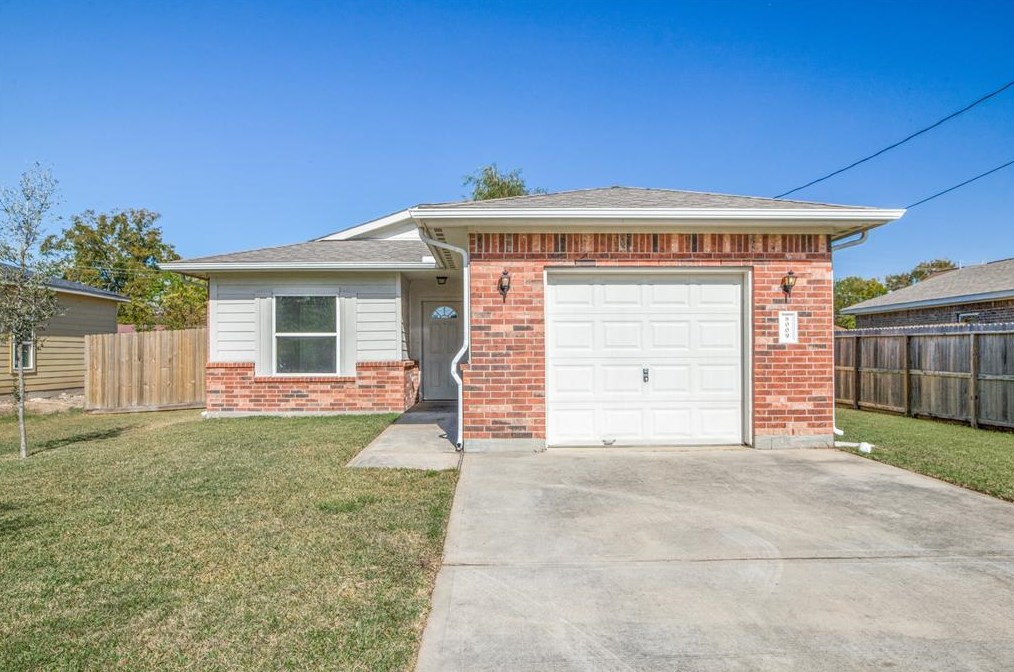 8009 Sexton St, Houston, TX 77028