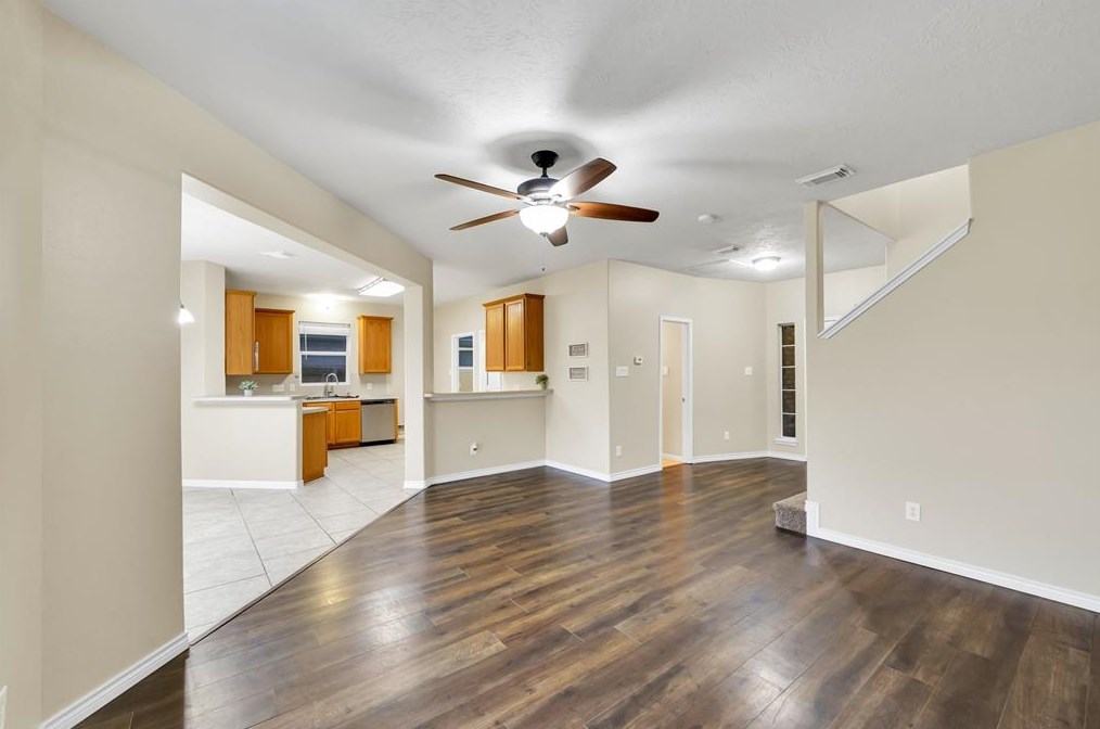 9322 Colt Cyn Ln, Houston TX  77089-5640 exterior