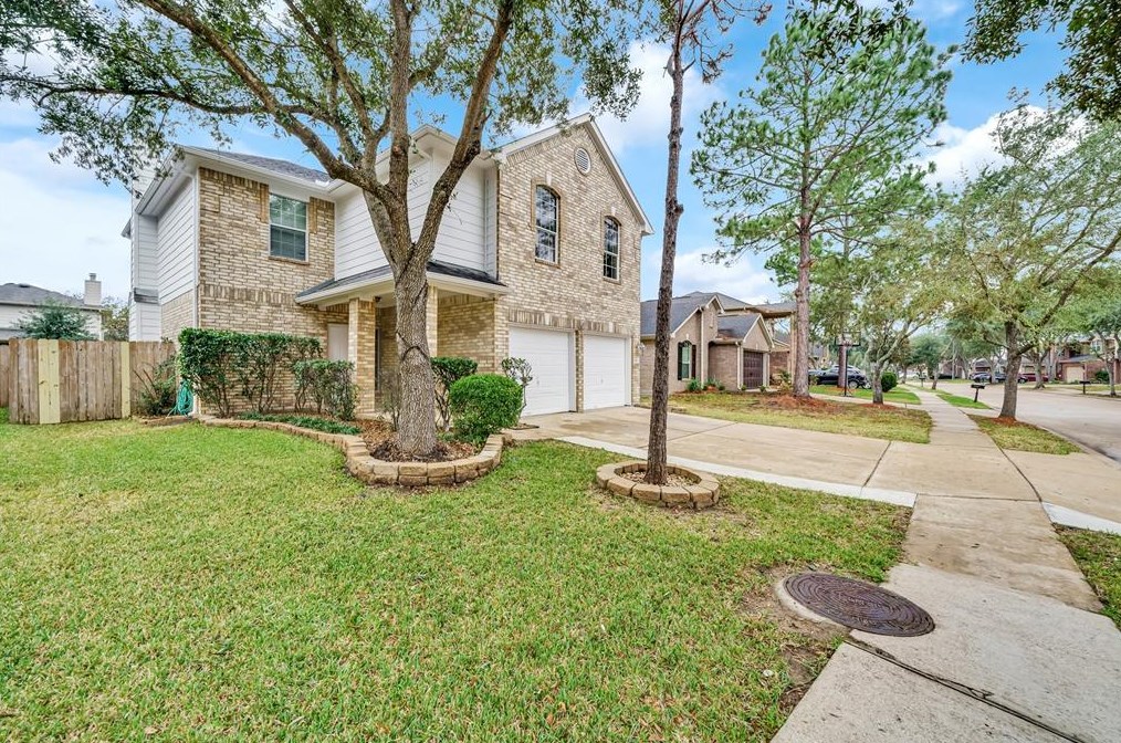 9322 Colt Canyon Ln, Houston, TX 77089-5640