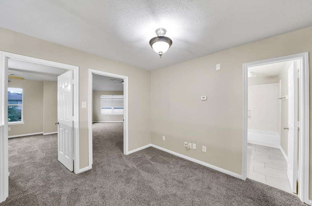 9322 Colt Cyn Ln, Houston TX  77089-5640 exterior