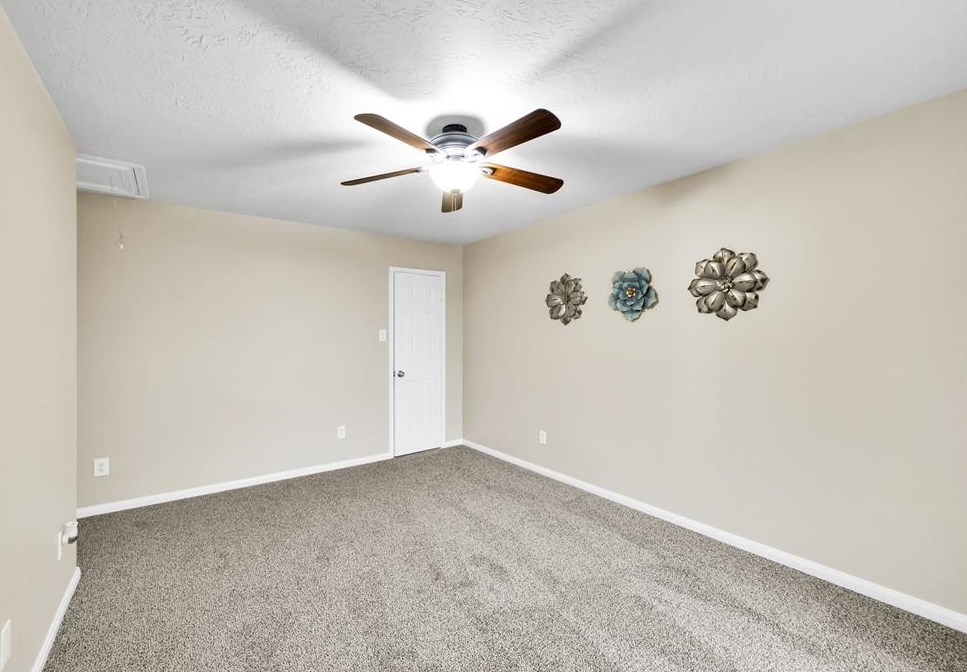 9322 Colt Cyn Ln, Houston TX  77089-5640 exterior