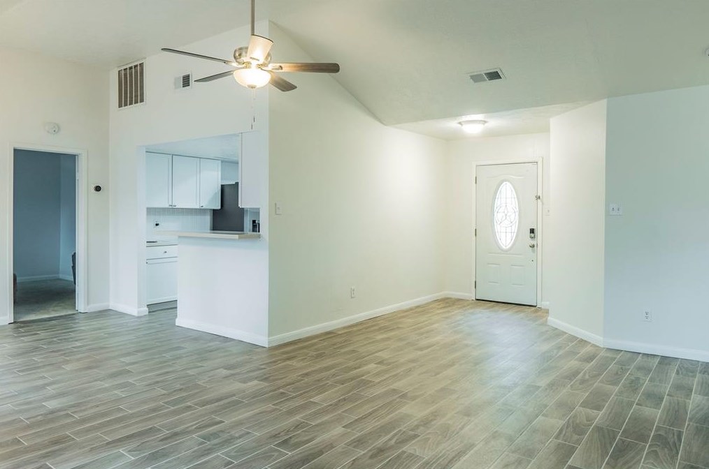 13819 Flagstone Dr, Houston, TX 77041-1519