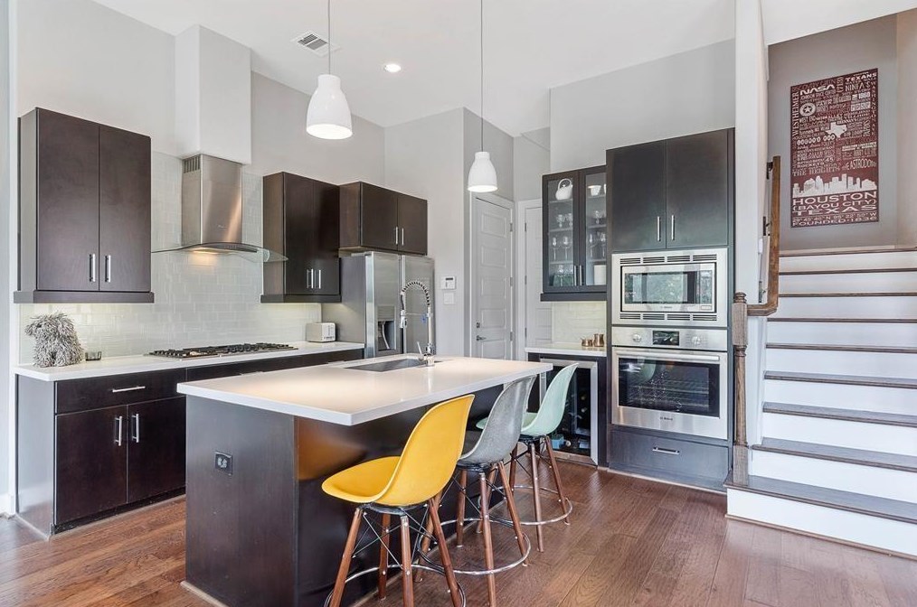 1421 24th St, Houston TX  77008-1616 exterior