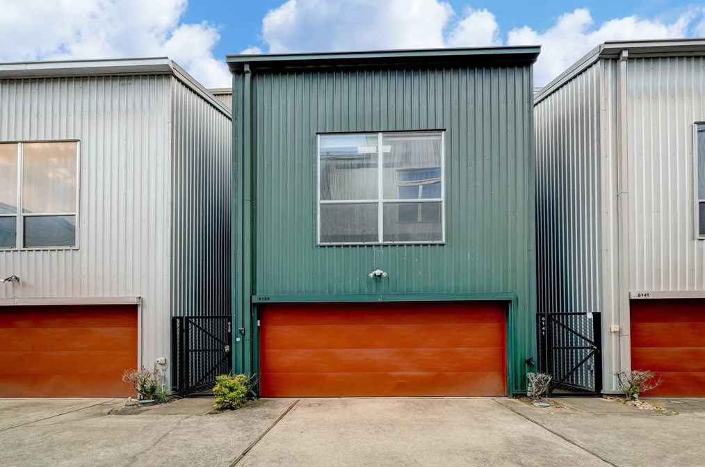 6139 Gehring St, Houston, TX 77021-1176