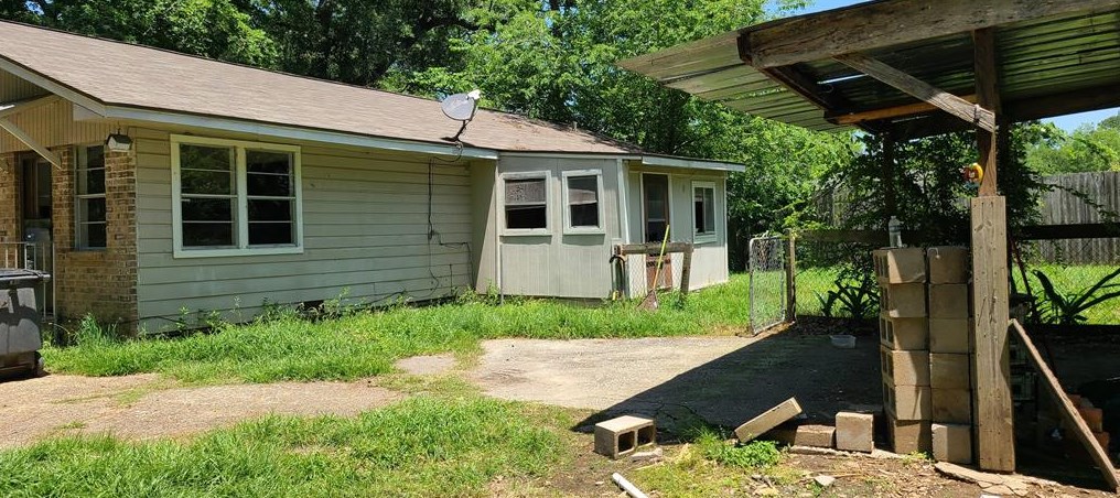 22090 Spring Dr, Roman Forest, TX 77357-3922
