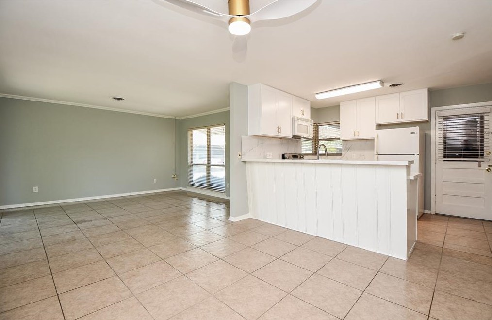 4740 Merwin St, Houston, TX 77027-6608