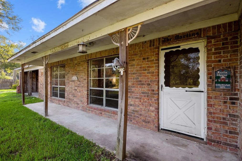 14584 Fm 787 Rd, Cleveland, TX 77327-7915