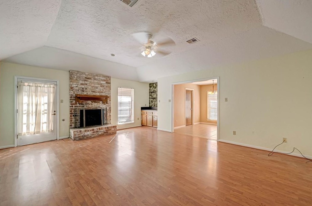 8903 Abbeydale Dr, Houston TX  77031-3002 exterior