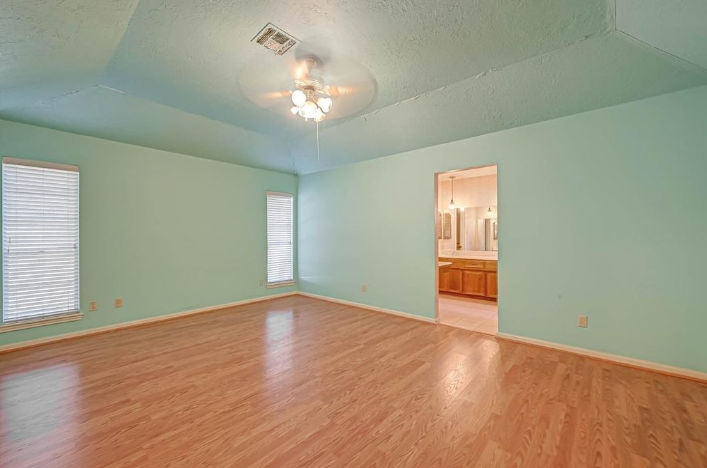 8903 Abbeydale Dr, Houston TX  77031-3002 exterior