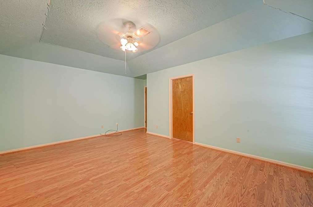 8903 Abbeydale Dr, Houston TX  77031-3002 exterior