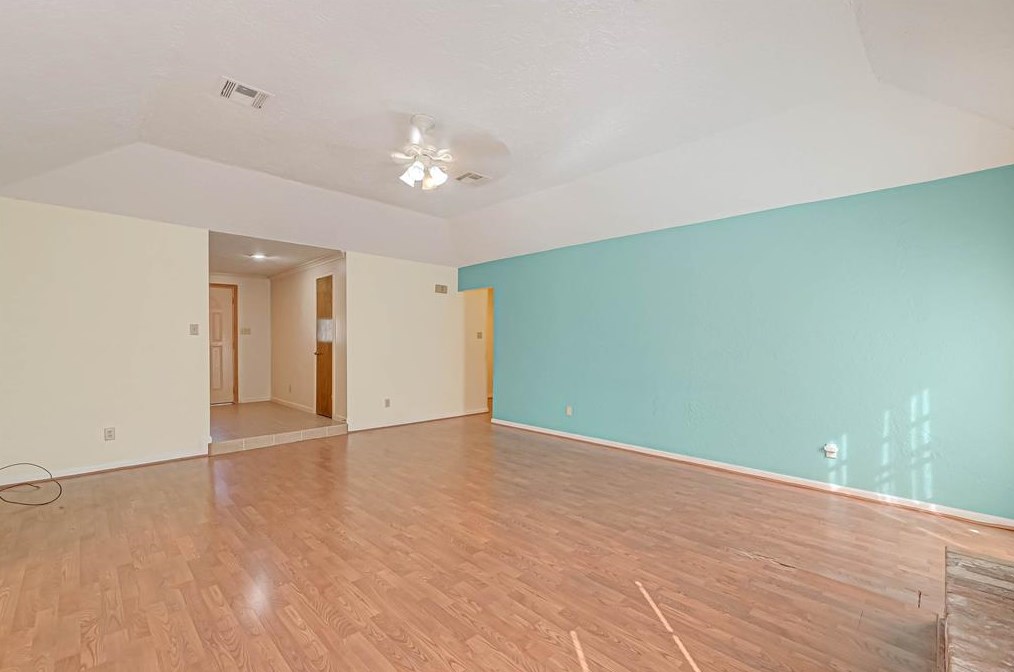 8903 Abbeydale Dr, Houston TX  77031-3002 exterior
