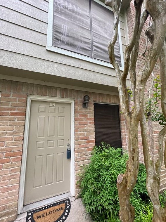 2120 Wilcrest Dr Apt 103, Houston, TX 77042