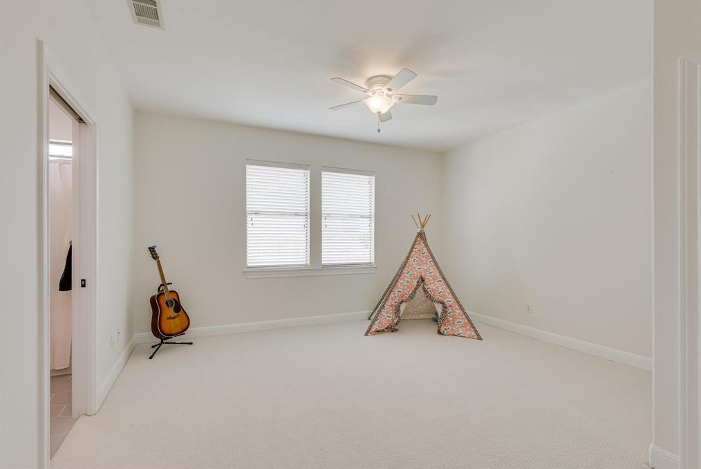 1105 Lakewood Hl Ter, Austin TX  78732-2387 exterior