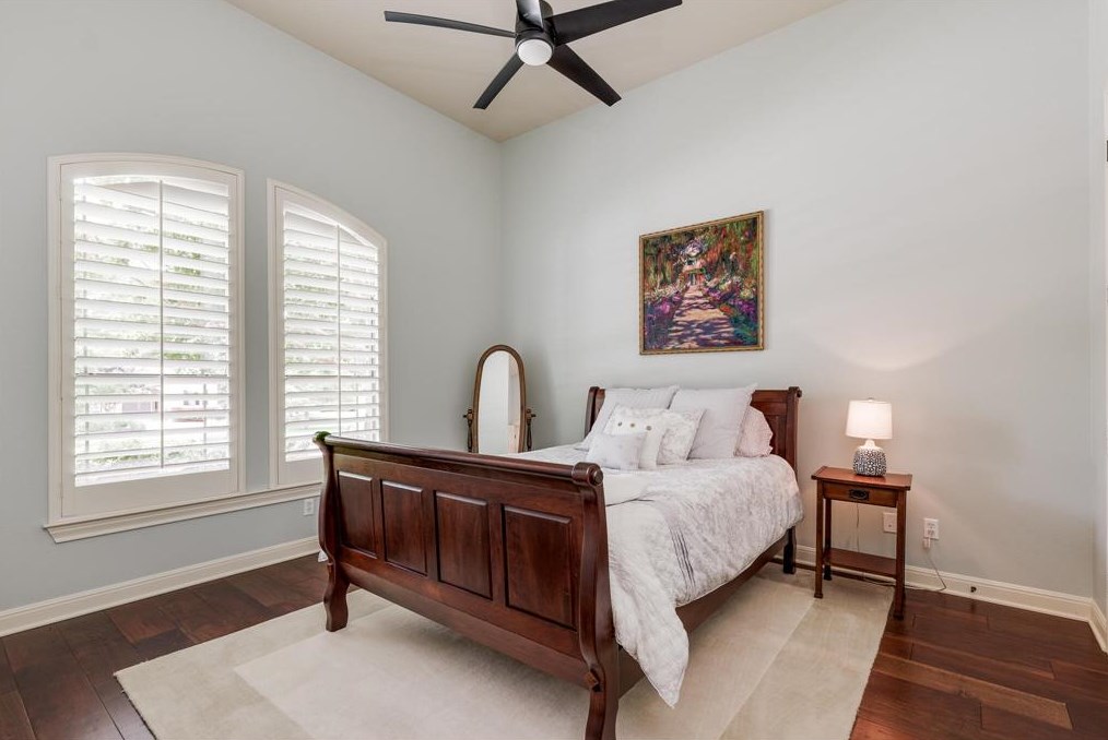 1105 Lakewood Hl Ter, Austin TX  78732-2387 exterior