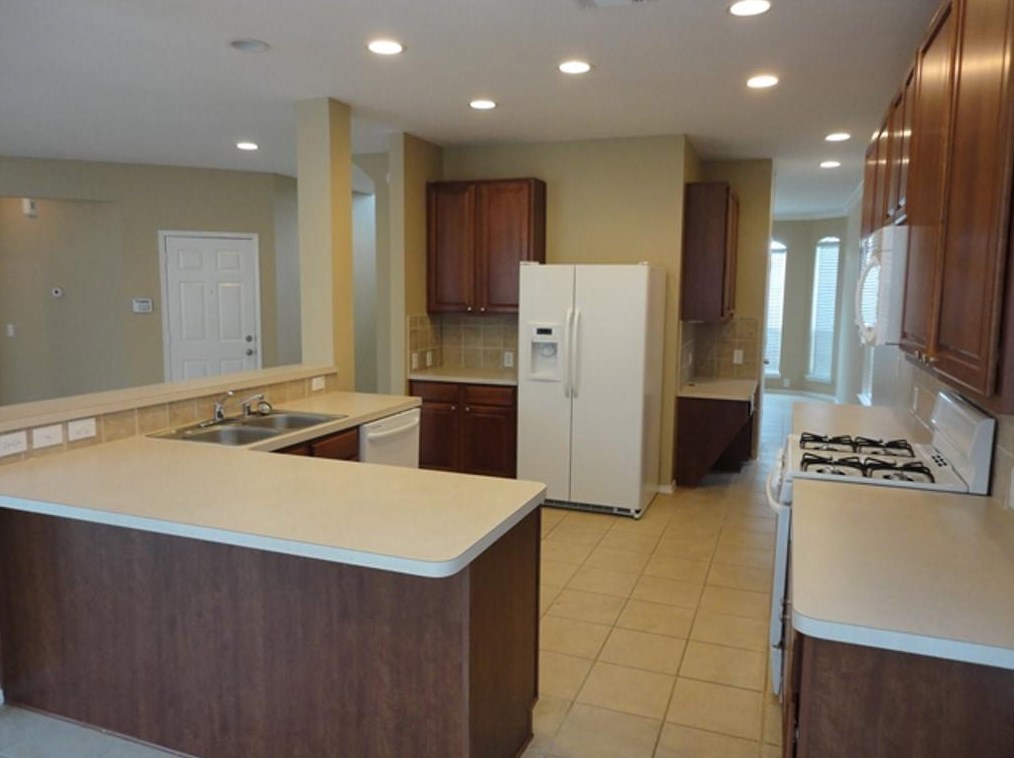 9023 Heather Springs Dr, Spring TX  77379-1920 exterior