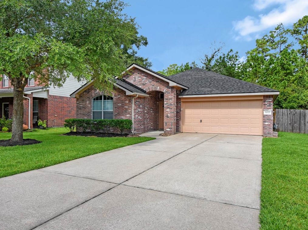 30311 Saw Oaks Dr, Magnolia, TX 77355-1989