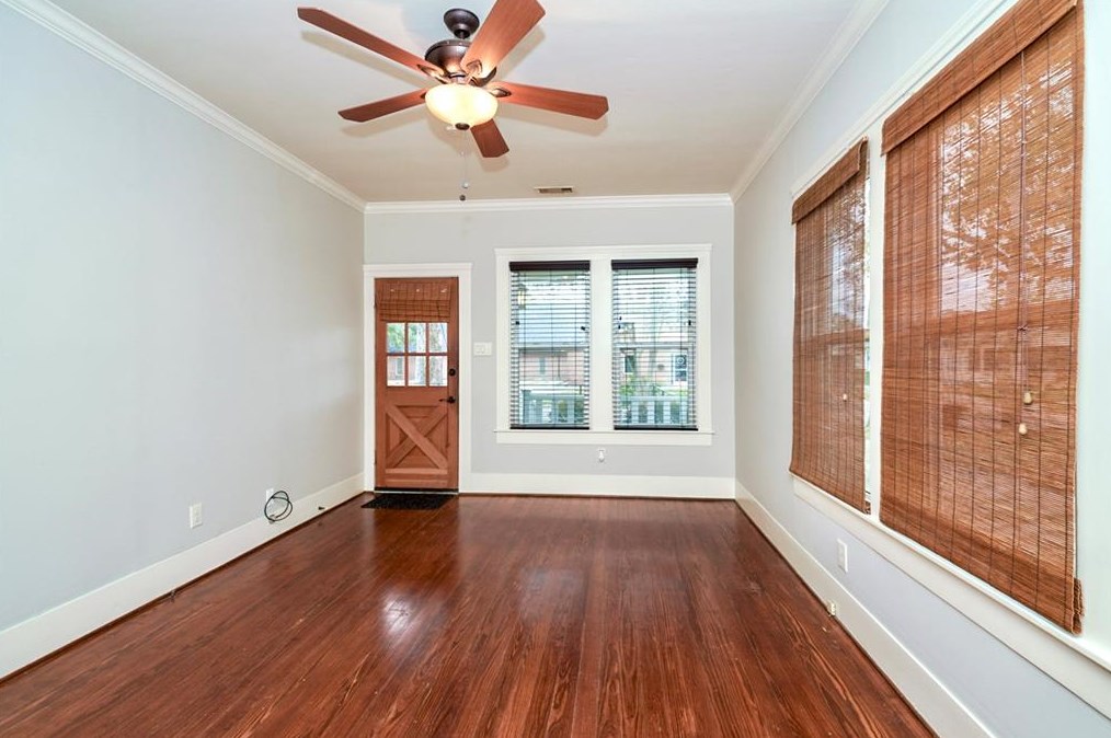 617 Aurora St, Houston TX  77008-2331 exterior