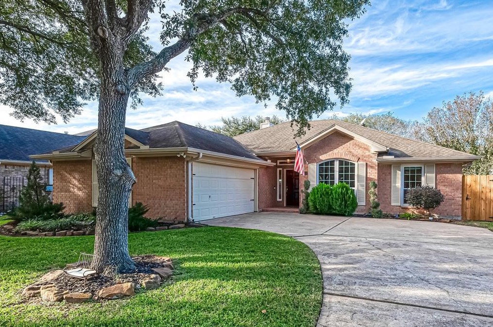 3118 Watercastle Ct, League City, TX 77573