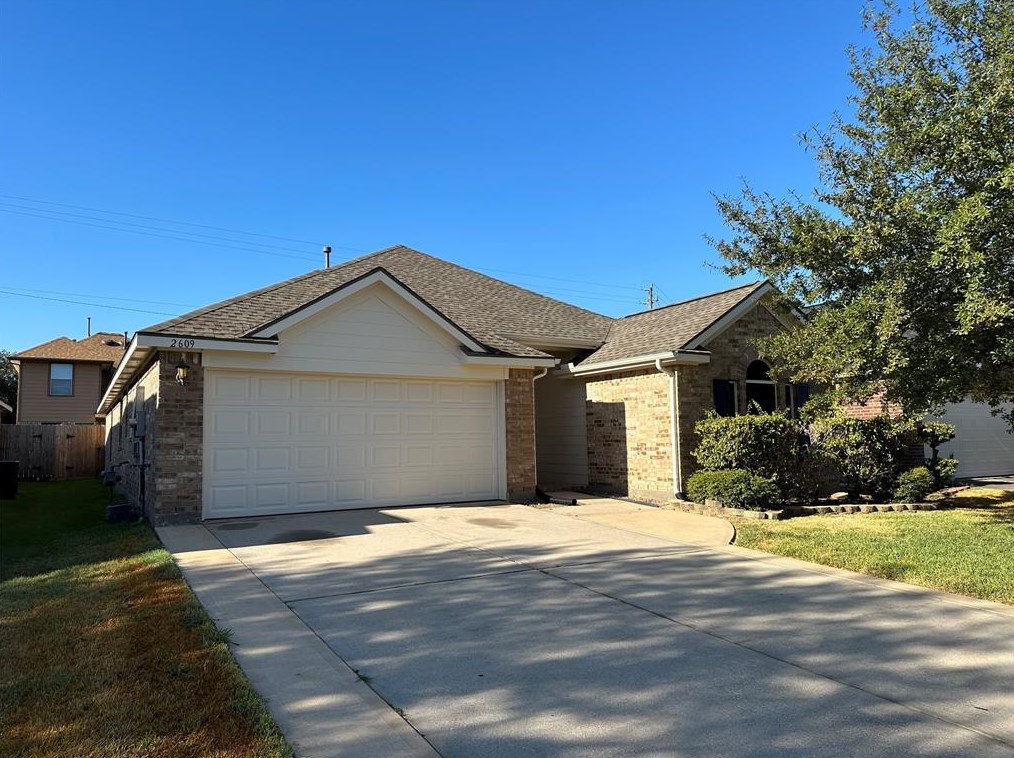 2609 Horseshoe Bnd, Deer Park, TX 77536