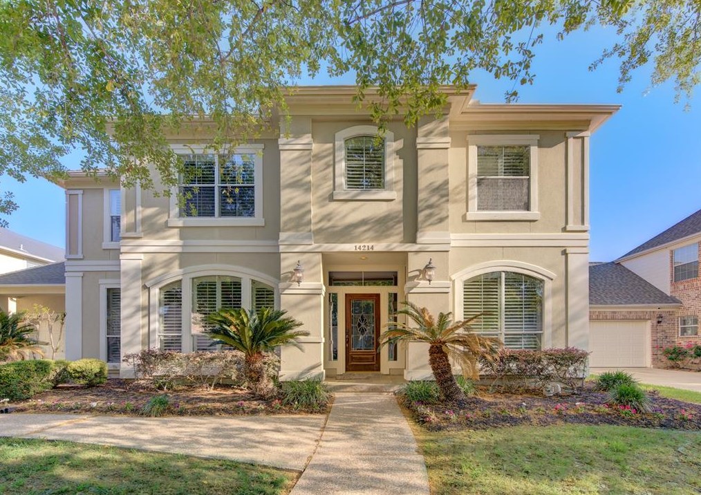 14214 Cloud Cliff Ln, Houston, TX 77077