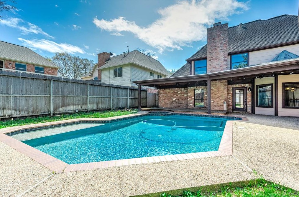 1411 Hannington Dr, Katy, TX 77450-5018