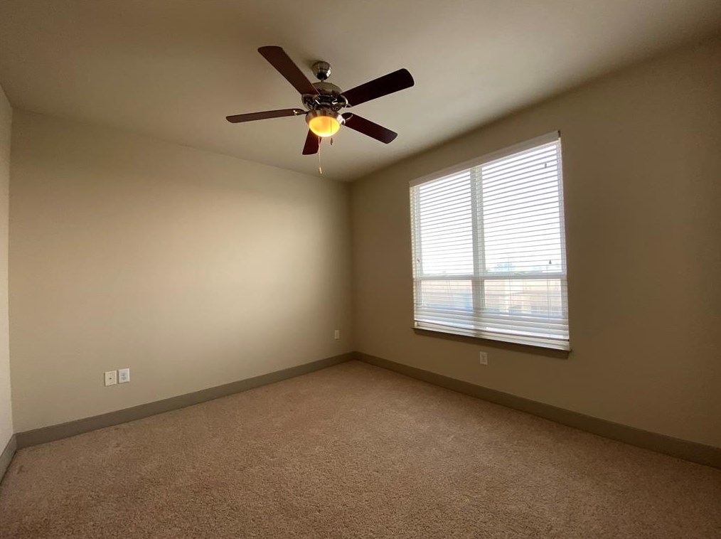 1340 W Gray St #577, Houston, TX 77019